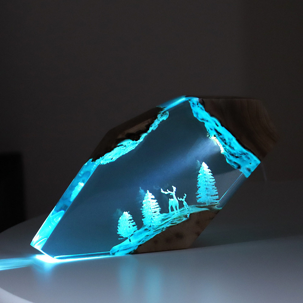 Resin Art Home Decor - Waldfee-Hirsch Desktop-Kunst Personalisiertes Leuchtendes Ornament Versunkenes