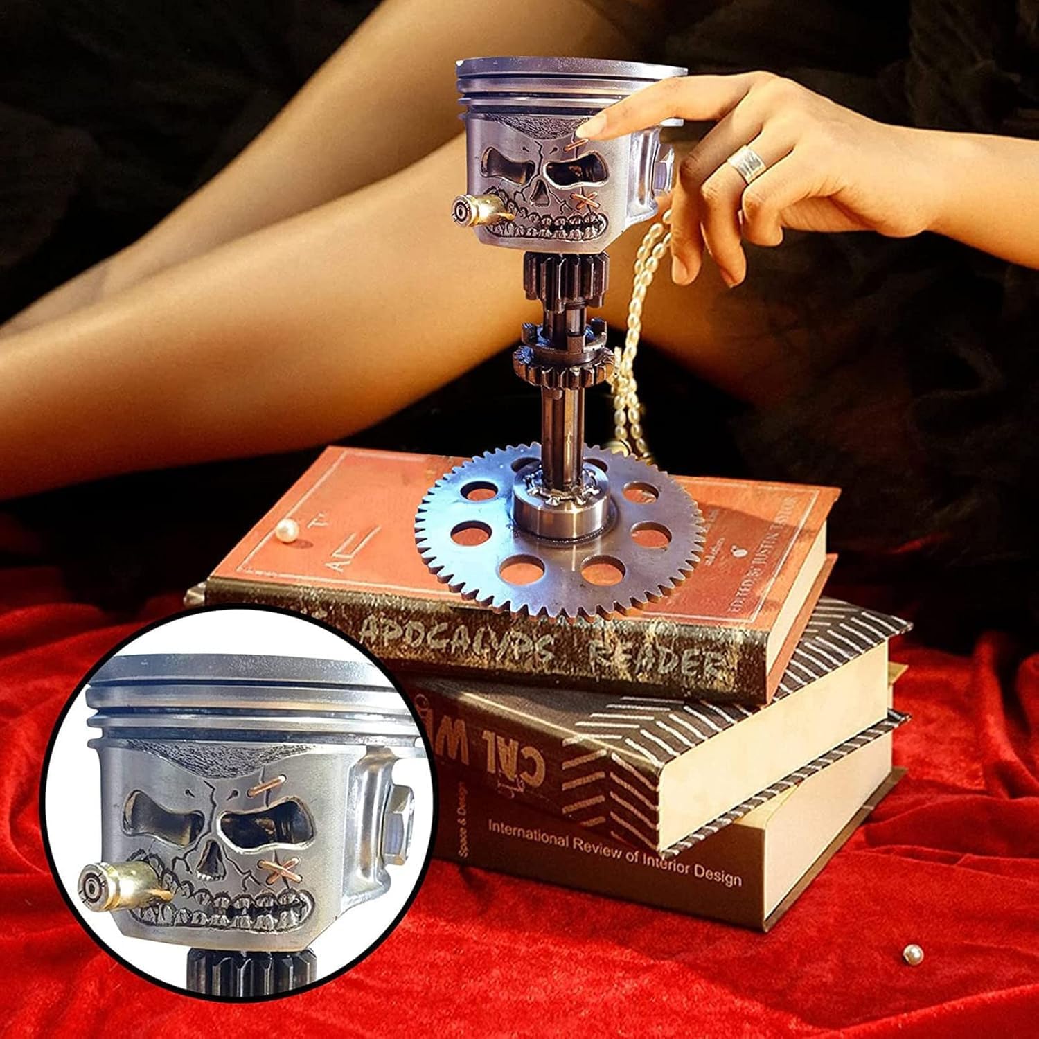 Resin Art Table - Handgefertigte Metallkunst-Figur: Geschnitzter Kolbenskull als Skulptur-Skelett-Ornament