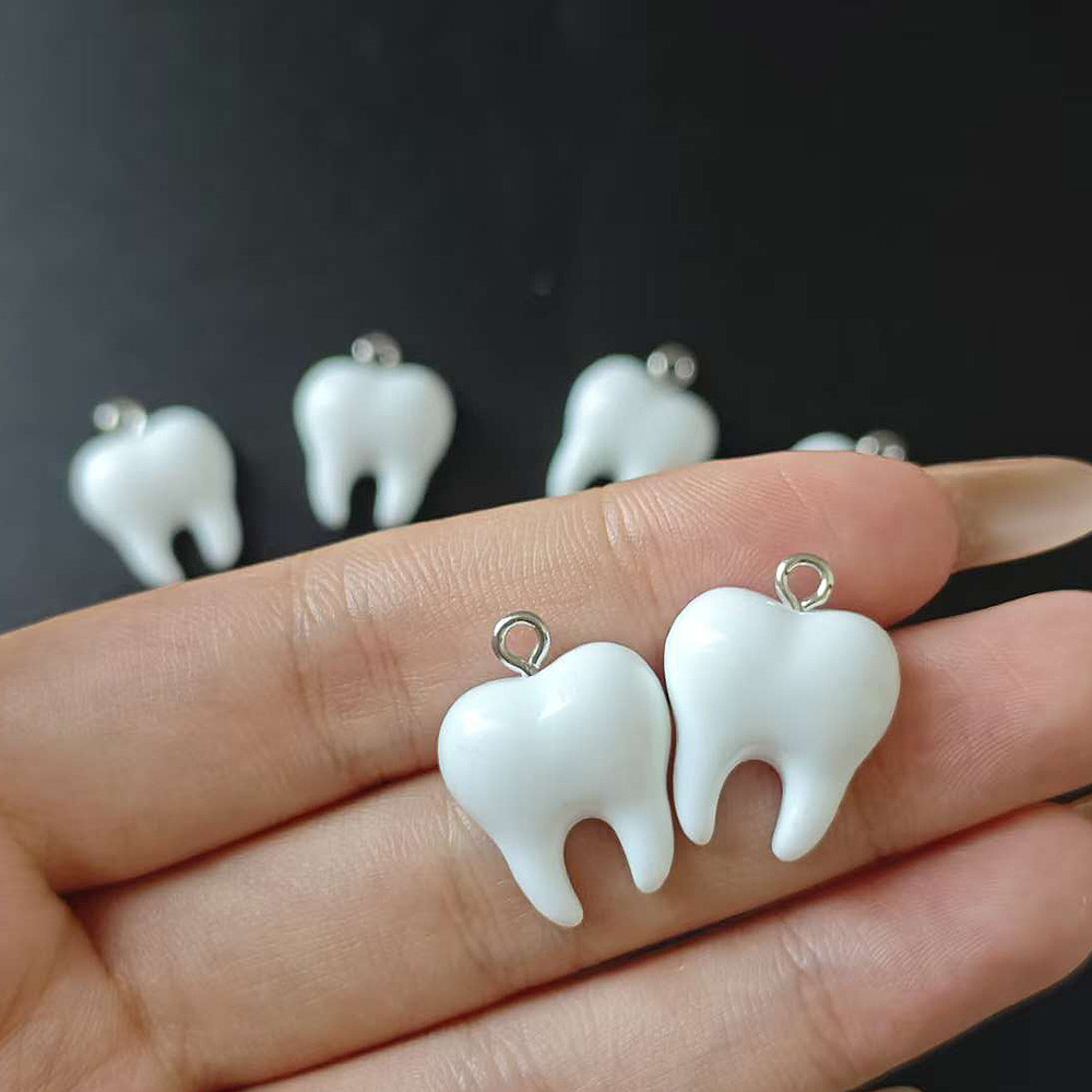 10 Stück niedliche weiße Zähne – Resin Art For Sale Bewertung und Preis